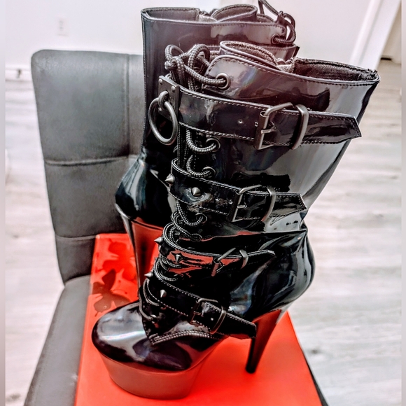 NIB Pleaser Adore 1046 Black Holographic Boots - Picture 11 of 15